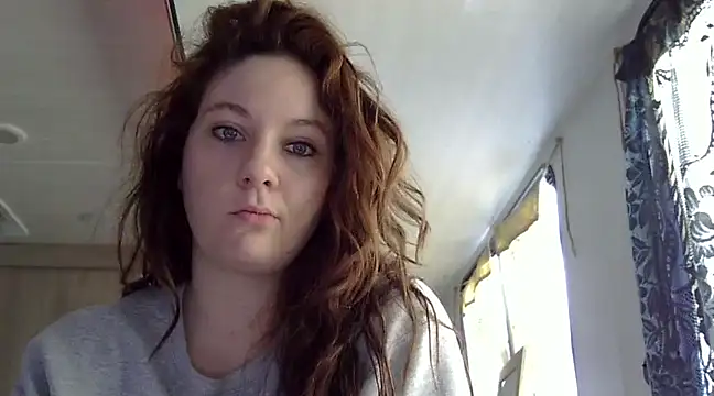 emerieskye20 online show from 02.02.25