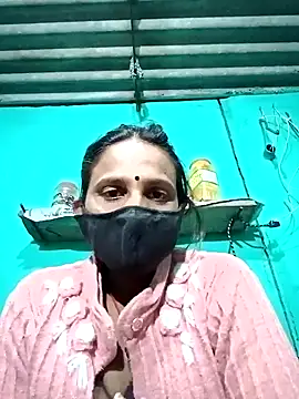 Snapshot of Baby__Shreya chatting on 01.11.25 Baby Shreya online show from 01.11.25