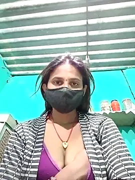 Snapshot of Baby__Shreya chatting on 02.27.25 Baby Shreya online show from 02.27.25