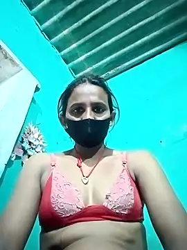 Snapshot of Baby__Shreya chatting on 10.11.25 Baby Shreya online show from 10.11.25