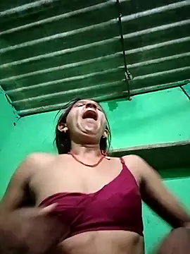 Snapshot of Baby__Shreya chatting on 11.04.25 Baby Shreya online show from 11.04.25