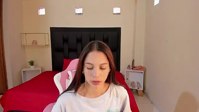 shanakendal2 online show from 01.20.25