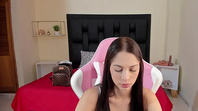 shanakendal2 online show from 01.31.25