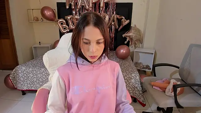 shanakendal2 online show from 02.08.25