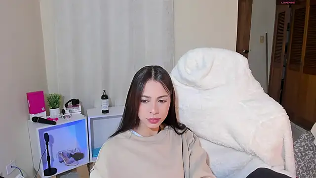 shanakendal2 online show from 03.10.25