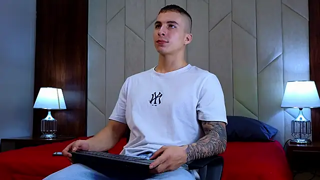 Snapshot of AsmodeoCox chatting on 01.15.25 AsmodeoCox online show from 01.15.25