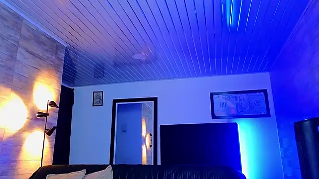 Snapshot of AsmodeoCox chatting on 02.09.25 AsmodeoCox online show from 02.09.25