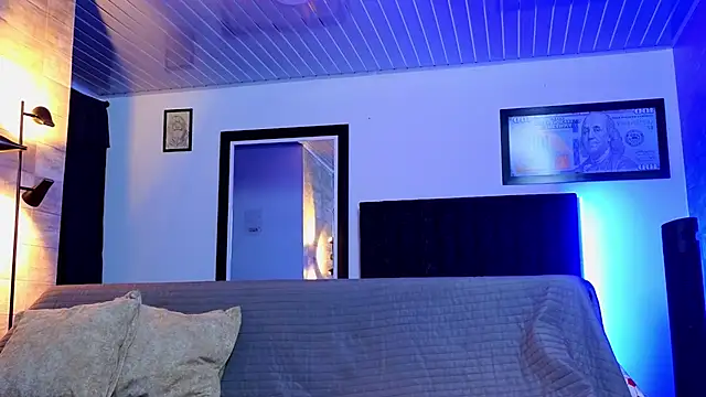 Snapshot of AsmodeoCox chatting on 02.17.25 AsmodeoCox online show from 02.17.25