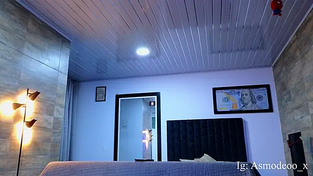 Snapshot of AsmodeoCox chatting on 09.23.25 AsmodeoCox online show from 09.23.25