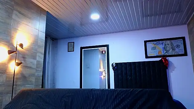 Snapshot of AsmodeoCox chatting on 10.14.25 AsmodeoCox online show from 10.14.25