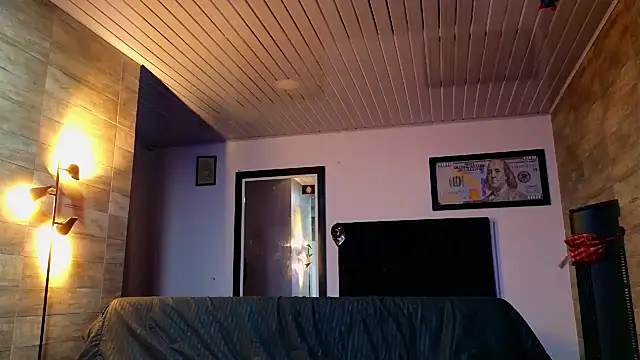 Snapshot of AsmodeoCox chatting on 10.31.25 AsmodeoCox online show from 10.31.25