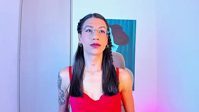 sofiaa grey  online show from 04.01.26