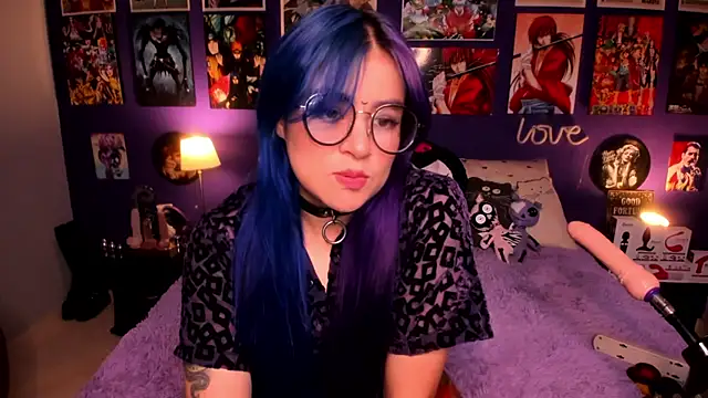 Snapshot of anne_cross chatting on 12.06.24 anne cross online show from 12.06.24