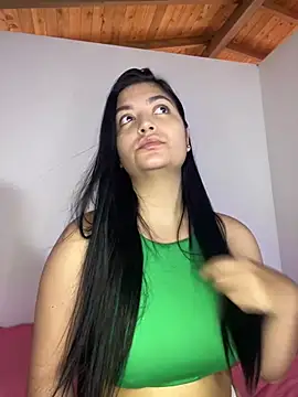 Snapshot of DashaStar chatting on 02.21.25 DashaStar online show from 02.21.25