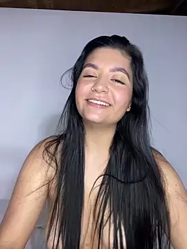 Snapshot of DashaStar chatting on 03.20.25 DashaStar online show from 03.20.25