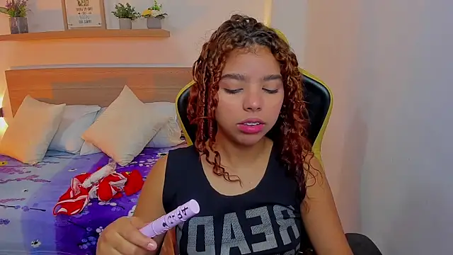 aurora rodriguez online show from 01.13.25