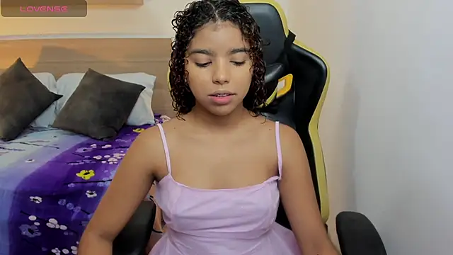 aurora rodriguez online show from 01.28.25