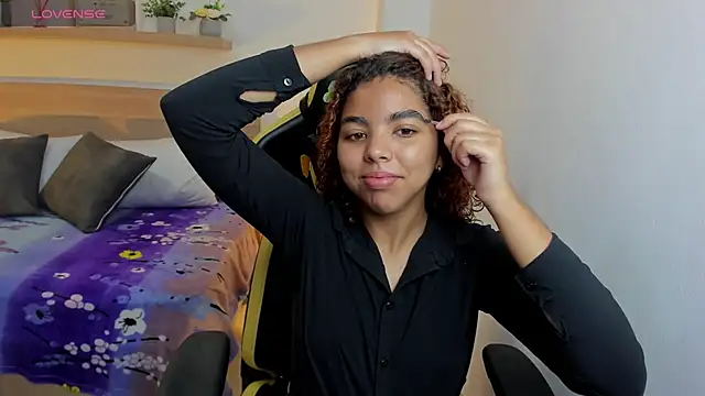aurora rodriguez online show from 02.01.25