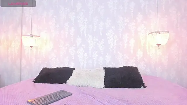 leigh-angels online show from 12.02.25