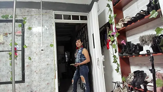 Erlinda-engel online show from 02.03.25