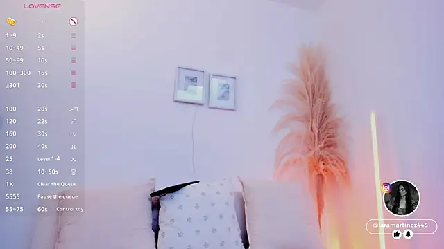 Snapshot of iara_martinez chatting on 01.07.26 iara martinez online show from 01.07.26