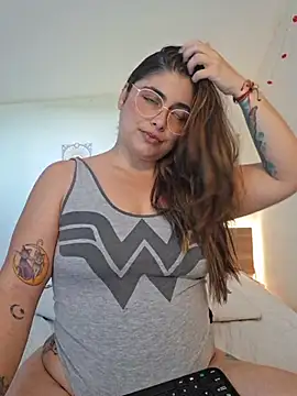 Snapshot of Juliietha_servas chatting on 10.13.25 Juliietha servas online show from 10.13.25