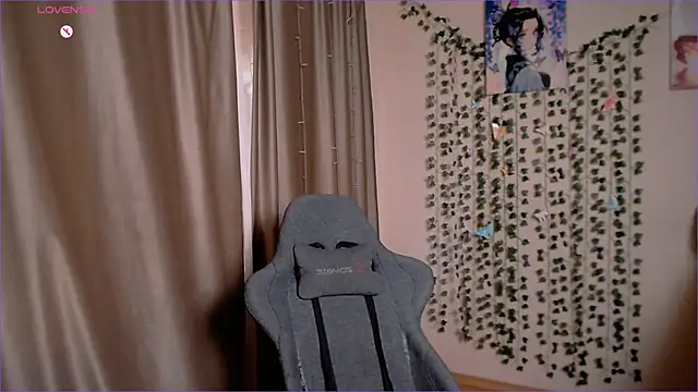 MargoFoxy online show from 04.10.26