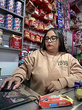 Snapshot of Sol_biglips chatting on 12.10.24 Sol biglips online show from 12.10.24