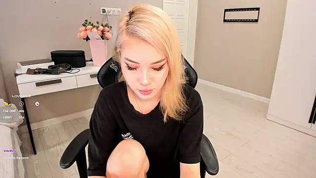 aya shy online show from 02.24.25