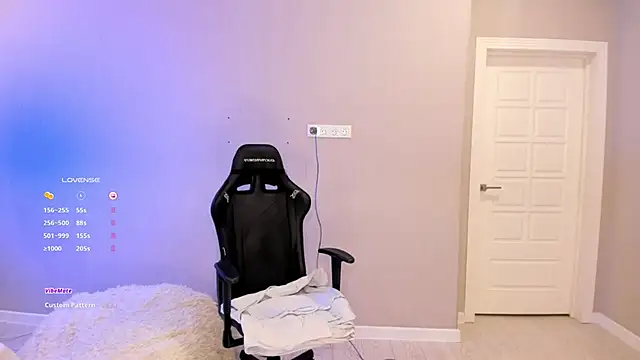 aya shy online show from 03.10.25