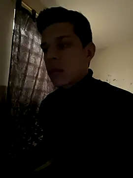 Snapshot of MarcoSullivan chatting on 10.06.25 MarcoSullivan online show from 10.06.25