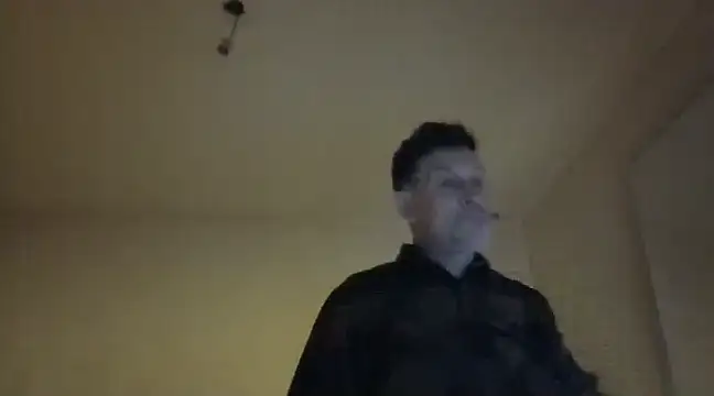 Snapshot of oopsxx chatting on 01.29.25 oopsxx online show from 01.29.25