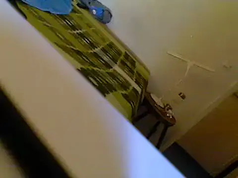 Snapshot of oopsxx chatting on 02.28.25 oopsxx online show from 02.28.25