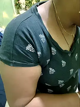 Snapshot of NEHA-DESHI chatting on 02.06.25 NEHA-DESHI online show from 02.06.25