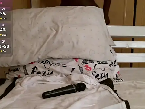 black sexy queen online show from 12.19.25