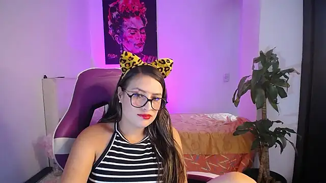 esmeraldaa230 online show from 01.08.26