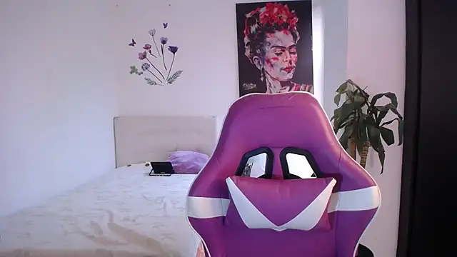 esmeraldaa230 online show from 03.03.26