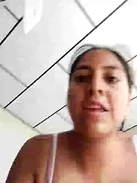 Snapshot of Valeer_abby chatting on 12.27.24 Valeer abby online show from 12.27.24