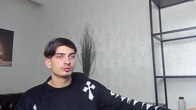 Snapshot of BrandonTate chatting on 12.13.24 BrandonTate online show from 12.13.24