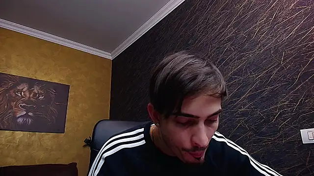 Snapshot of BrandonTate chatting on 12.16.24 BrandonTate online show from 12.16.24