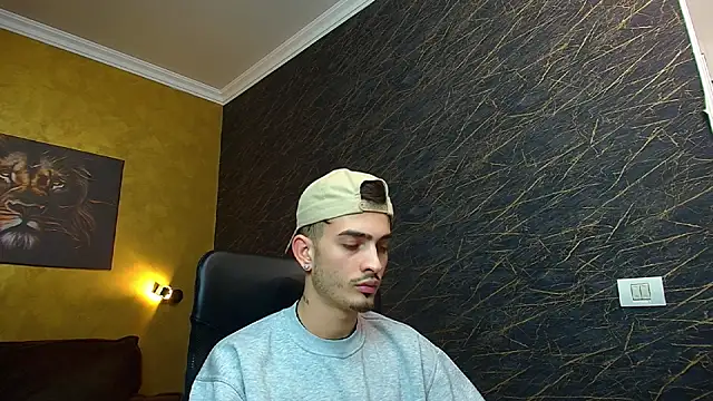 Snapshot of BrandonTate chatting on 01.08.25 BrandonTate online show from 01.08.25