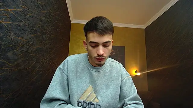 Snapshot of BrandonTate chatting on 01.11.25 BrandonTate online show from 01.11.25