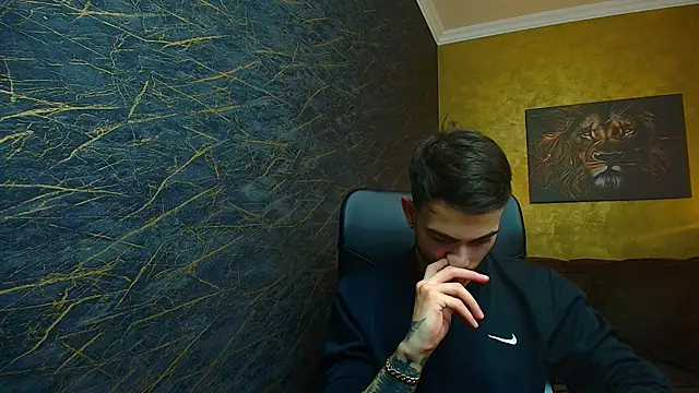 Snapshot of BrandonTate chatting on 01.14.25 BrandonTate online show from 01.14.25