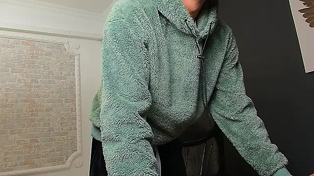 Snapshot of BrandonTate chatting on 01.17.25 BrandonTate online show from 01.17.25