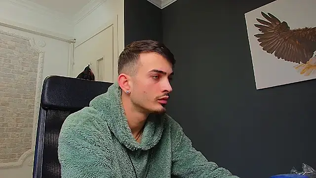 Snapshot of BrandonTate chatting on 01.24.25 BrandonTate online show from 01.24.25