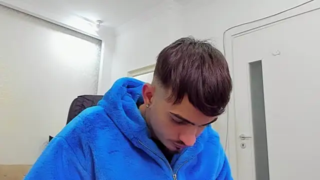 Snapshot of BrandonTate chatting on 02.05.25 BrandonTate online show from 02.05.25