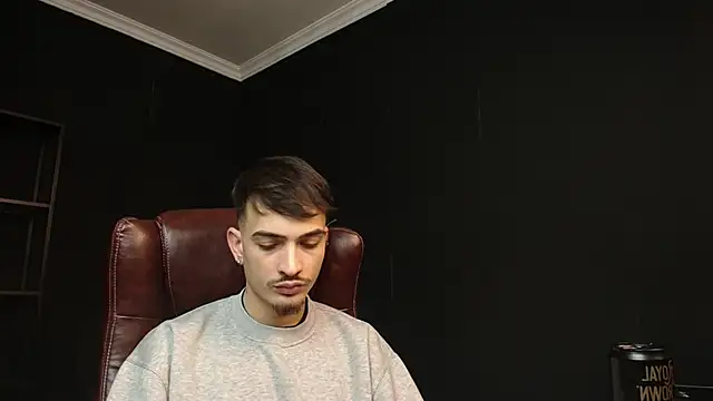 Snapshot of BrandonTate chatting on 02.25.25 BrandonTate online show from 02.25.25