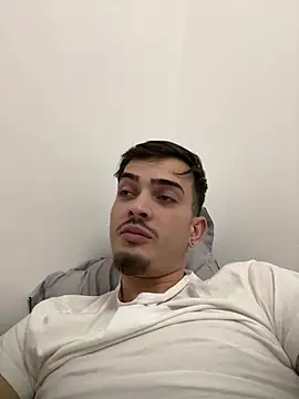 Snapshot of BrandonTate chatting on 03.08.25 BrandonTate online show from 03.08.25