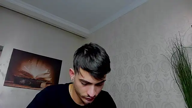 Snapshot of BrandonTate chatting on 03.10.25 BrandonTate online show from 03.10.25