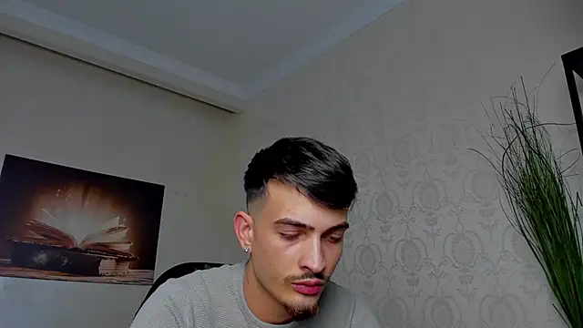 Snapshot of BrandonTate chatting on 03.17.25 BrandonTate online show from 03.17.25